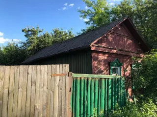 Нежилое здание площадью 44,4 кв.м. с кадастровым номером 32:30:0030305:212 и земельный участок под ним площадью 577,0 кв.м. из категории земель населенных пунктов с видом разрешенного использования – для индивидуального жилищного строительства, с кадастровым номером 32:30:0030305:436, расположенные…