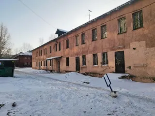 Нежилое здание, 945.8 кв.м, Кемеровская область нежилое здание общей площадью 945,8 кв.м, кадастровый номер: 42:24:0101030:15370, расположенное по адресу: г. Кемерово, ул. Веры Волошиной, 13. Общая площадь: 945.8 Кадастровый номер: 42:24:0101030:15370 Количество этажей : 2