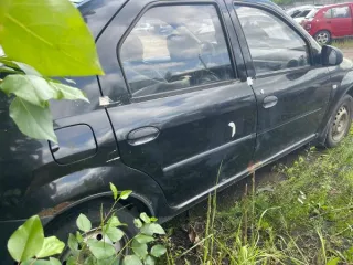 Renault Logan SR 2006 года выпуска. Государственные регистрационные знаки С 681 СР 76 регион и Т 525 ВО 76 регион. Идентификационный номер (VIN) X7LLSRAGH6H024318. В наличии ключи и свидетельство о регистрации транспортного средства № 9943 585333. Регистрационный номер АС ПИБИ 76-008971. Ключи и…