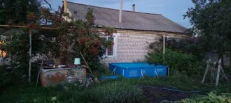 1/5 доли жилого дома, 90.6 кв.м, Саратовская область. Жилой дом, площадь 90.6 кв.м., адрес (местонахождение): Россия, обл Саратовская, р-н Балтайский, с Донгуз, ул 70 лет Октября, дом 16, кадастровый номер: 64:07:060101:2101. Находится в долевой собственности, размер доли: 1/5.