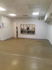 Объект аренды, площадь 86,8 кв. м, номера на поэтажном плане: этаж 1, пом. II, ком. 10, часть 13, 15, 16, часть 17, 17б. Адрес: Российская Федерация, город Москва, вн.тер.г. муниципальный округ Выхино-Жулебино, проспект Рязанский, дом 97, помещение 2/1. Общая площадь: 86,8 кв. м.