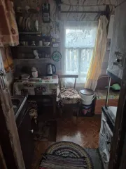 Доли 2/9 жилого дома, 54,3 м², Вологодская область. 1/9 доли на дом в Вологодской обл., еще 1/9 доли на дом в Вологодской обл., здание жилое, площадь 54,3 кв.м, кадастровый (условный) номер: 35:21:0303001:174, адрес (местонахождение): Вологодская область, г. Череповец, ул. Набережная Серовки, д. 7…