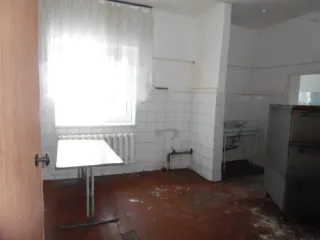 Нежилое здание - мясной павильон, площадью 319,4 кв. м., кадастровый номер: 74:08:4702024:95, адрес: Челябинская область, г. Карталы, пер. Дзержинского, д. 9б. Ознакомление с имуществом осуществляется по заявке по тел. 89048159915 или эл. адресу: chesaserg@mail.ru.