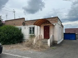 Помещение отделения связи 44.8 кв.м. Новосибирская область, г. Барабинск, ул. Барабинская, д. 101а. Кадастровый номер: 54:31:011035:89. Назначение: нежилое. Расположено на этаже № 01. Кадастровый номер здания: 54:31:011035:80. Ограничения прав и обременения в соответствии с выпиской из ЕГРН.