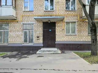 Нежилое помещение по адресу: г. Москва, ул. Яблочкова, д. 8 площадью 246 кв. м, кадастровый номер: 77:02:0020004:6141. Назначение нежилого помещения: Свободное.