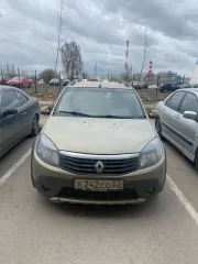 Автомобиль Renault SR 2011 года выпуска, VIN X7LBSRB1KBH383325. Автомобиль находится в залоге.