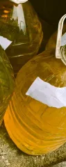Присадки к нефтепродуктам - 175 литров, в 7 металлических емкостях (годные остатки) Паспорт качества, сертификаты и товаросопроводительные документы отсутствуют. Реализуется в качестве годных остатков. Имущество, обращенное в собственность государства (2403). Имущество продается в том виде…