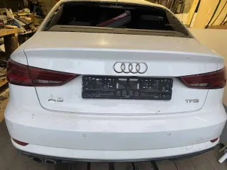 Audi A3 2017 года, 150 лс, АКПП. Модель: Audi A3; 2017 года выпуска; номер двигателя CZE 423023; VIN: WAUZZZ8VXH1060081. Авто после ДТП. Требуется многочисленный ремонт.