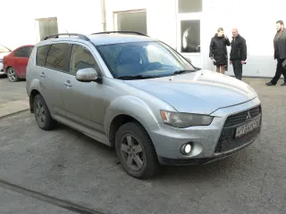 Mitsubishi Outlander 2011 года. VIN: JMBXTCW4WBU003609. Осмотр по адресу: г. Омск, ул. М. Жукова, д. 74/1, по четвергам в 18:00 по предварительной заявке. Контакты для связи и ознакомления с документами: тел. 8-950-781-45-99, e-mail: shap5984@bk.ru.
