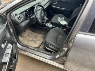 Киа Рио 2014 года, VIN Z94CB41ABFR242235, госномер Н807МЕ71. Объем двигателя 1396 см³, мощность 107 л.с. Цвет кузова темно-серый.