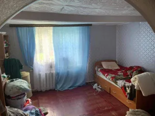 1/4 доли дома и земли, 50,8 кв.м, Тюменская область: 1/4 доля дома и 1/4 доля земельного участка в Тюменской обл., еще 1/4 доля в праве на жилое здание, площадь 50,8 кв.м, кадастровый номер 72:08:1401001:373, и 1/4 доля в праве на земельный участок, площадь 1 780 кв.м, кадастровый номер…