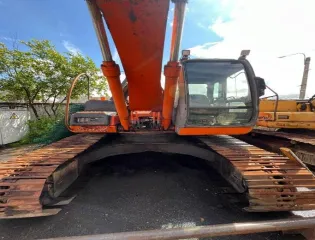 Экскаватор Hitachi ZX-200, 2005 г. в., заводской номер HCM1G600R00114815