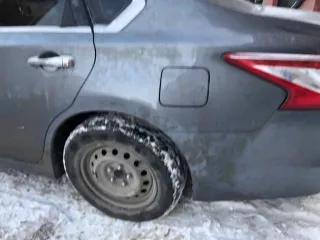 Автомобиль марки NISSAN модель Teana, 2014 г.в. VIN номер Z8NBCAL33ES006052. 1 Подвеска заднего левого колеса –деформировано ,колесо развернуто по горизонту и вертикали 2 Диск колеса задний левый стоит не комплектный 3 Порог левый смещение передней левой части 4 Диск колеса передний левый…