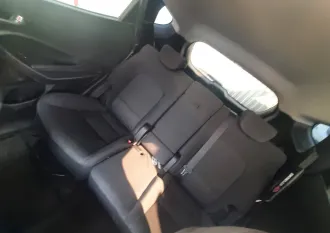 Hyundai Santa Fe 2012 года. Состояние удовлетворительное, на ходу, имеются технические неисправности (ошибки), мелкие вмятины, потертости, царапипины. VIN: KMHST81XBDU094738.