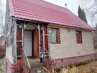 Земельный участок площадью 1221 +/-24 кв. м, категория земель: земли сельскохозяйственного назначения, разрешенное использование: для садоводства, расположенный по адресу: Московская область, р-н Ногинский, рп им Воровского, снт Локомотив-3, с кадастровым номером: 50:16:0604038:523. Дом…