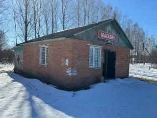 Нежилое здание 72,4 кв.м и земельный участок 172 кв.м Смоленская область Здание нежилое, площадью 72,4 кв.м, кадастровый номер 67:10:0250101:418, расположенное по адресу: Смоленская область, Кардымовский район, д. Шокино, ул. Молодежная, д. 15; Земельный участок, площадью 172+/-0,19 кв.м…