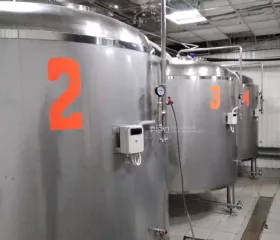 Пивоваренное технологическое оборудование (пивоваренный завод) «Blonderbeer.Туре N 2000 I», состоящее из: Бойлер. Сек-01. Blonderbeer (1 шт.); фильтрационная емкость ССЕ-01. Blonderbeer (1 шт.); заторно-сусловарочный котел СЕС-01. Blonderbeer (2 шт.); ВИРПУЛ (гидроциклонный аппарат) СЕW-01…