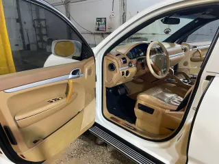 PORSCHE Cayenne 2008, автомобиль марки PORSCHE модель Cayenne 2008 г.в., VIN-номер WP1ZZZ9PZ8LA26202. Получить доп. информацию и ознакомиться с лотом можно с момента публикации сообщения о торгах и до окончания периода приема заявок по адресу: fin.upr.torgi@gmail.com.
