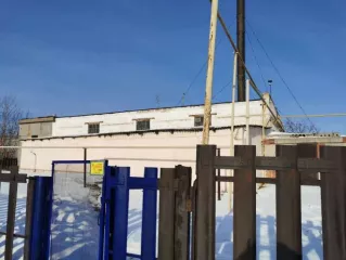 Земельный участок под размещение рембазы в г. Миасс, п. Тургояк, ул. Коминтерна, 2а, площадь 938 кв.м., кадастровый номер 74:34:0309003:60. Нежилое здание рембазы по адресу г. Миасс, п. Тургояк, ул. Коминтерна, 2а, площадь 85,5 кв.м., кадастровый номер 74:34:0000000:1476.