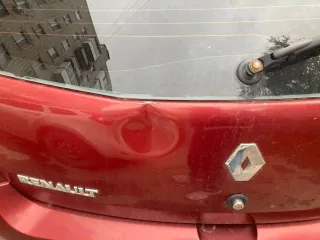 Renault Sandero Stepway 2011 года, красный цвет. Пробег 115035 км, АКПП. Мощность 103 л.с. (76 кВт), бензиновый двигатель 1.6 л (1598 куб. см), модель двигателя К4МС697, номер D011009. Экологический класс 4. VIN: X7LBSRBYNBH456858, ПТС 77НК 672270. Разрешенная максимальная масса 1615 кг, масса без…