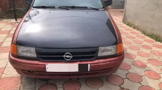 Opel Astra 1992 года, 75 л.с., пробег 280000 км. Цвет вишневый. VIN: W0L000059N2602471. Модель двигателя C16NZ, бензиновый, номер 00B05087, мощность 75 л.с. (55 кВт), объем 1598 куб. см. Кузовной номер W0L000059N2602471. Разрешенная максимальная масса 1425 кг, масса без нагрузки 950 кг…