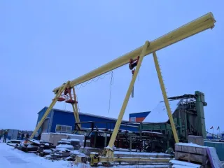 Кран козловой 5/3т, б/у. Цена 3 862 032 руб., включая НДС 696 432 руб. Задаток 579 350 руб. Обременения: запреты судебного пристава-исполнителя на регистрационные действия.