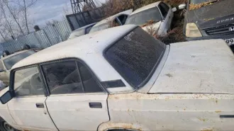 Автомобиль ВАЗ 21074, г/н О575ХЕ124, 2001г.в., VIN XTA21074021490359. Комплектность и состояние не проверялась, данное имущество обращено в доход государства. Документы отсутствуют. Находится в г. Красноярск. Пробег: 0. Вид транспорта: легковой. Объем двигателя: не установлен. Год выпуска: 2001…