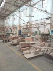 Мебельная фабрика 41 131 м² Навашино: нежилое здание цеха мебели и деревоотделочного цеха площадью 10 214,6 м² по адресу Нижегородская область, гор. Навашино, ул. Проезжая, здание 4/36, кадастровый номер 52:37:0600006:49 на земельном участке площадью 7 624 м², земельный участок 4/17, кадастровый…