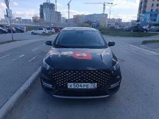 Omoda S5 2023 года, 112 лс, АКПП, VIN LVVDC21B0PD220669, на ходу, горит чек, греется, легкие недостатки по лакокрасочному, битый задний бампер. пробег 122 000.