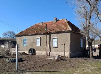 Здание кад. № 26:09:020901:6, пл. 1317.30 кв. м. и здание кад. № 26:09:020901:8, пл. 1488.60 кв. м. по адресу СК, Туркменский район, с. Камбулат, МТФ №2.
