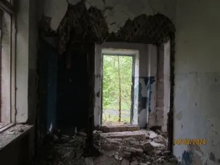 Земельный участок общей площадью 2405 кв.м, с кадастровым номером 74:18:0801007:35, по адресу: местоположение установлено относительно ориентира, расположенного в границах участка. Почтовый адрес ориентира: Челябинская область, р-н Саткинский, г. Сатка, кв-л 4, д.90, с расположенным на нем нежилым…