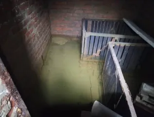 Гараж и помещение 24 кв.м в Курске. 1/2 доля гаража. 1/2 доля помещения (гаража). Площадь 24 кв.м. Назначение: Нежилое. Количество этажей: 1. Адрес: Россия, Курская область, г. Курск, ул. 1-я Фатежская, ГСК 65, гараж 53. Кадастровый номер: 46:29:102034:989.