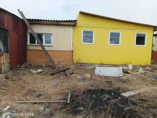 Земельный участок 2718 кв.м и нежилое здание 235.5 кв.м, Красноярский край 1) Земельный участок (доля 1/2). Кадастровый номер: 24:28:3001021:53. Адрес (местоположение): Красноярский край, р-н Нижнеингашский, р.п. Нижняя Пойма, ул. Трансформаторная, 3а. Площадь: 2718. Вид права, доля в праве: Общая…