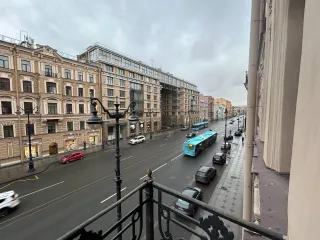 Квартира, Санкт-Петербург, пр. Невский 166, кв. 3, 142 кв. м, 3 этаж. Квартира, назначение: жилое помещение. Площадь: 142 кв. м. Этаж: 3 Адрес: Санкт-Петербург, пр-кт. Невский, д. 166, литера А, кв. 3. Кадастровый номер 78:31:0001486:2054 Вид права: собственность) с последующим приобщением…