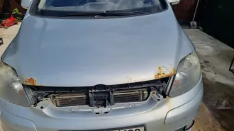 Volkswagen Golf Plus 2008 года, VIN: WVWZZZ1KZ9W834369, госномер С799ЕХ198, цвет серебристый, производитель Volkswagen AG (Германия), ПТС: 47 РК 846268, СТС: 99 58 541644. Автомобиль находится в залоге у АО "ТБанк". Расположен в Ленинградской области, Кировском районе, Мгинском городском поселении…