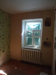 Нежилое здание 100 кв.м, земельный участок 557 кв.м, Ростовская область, Каменск-Шахтинский. Здание, назначение: нежилое, с кадастровым номером 61:52:0030070:567, этажность - 1, расположенное по адресу: Ростовская область, г. Каменск-Шахтинский, ул. Первомайская, 104; земельный участок, категория…