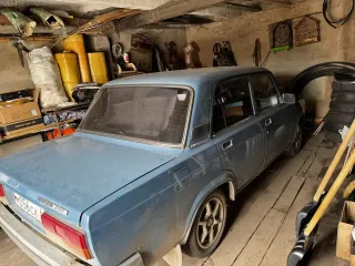 VAZ 2107 2007 Автомобиль марки ВАЗ модель 21074 LADA 2107 2007 г.в. VIN-номер XTA21074072625175. С документацией можно ознакомиться в рабочее время с 10 до 15 часов дня, предварительно согласовав время по тел.: 8475 37 35165 или эл. почте: Gureev_arb@mail.ru., с имуществом, по четвергам с 12:00 до…