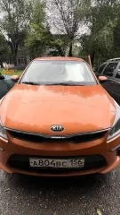 Седан Kia Rio 2020 года, оранжевый, VIN Z94C241BBLR179349, госномер А804ВС156, мощность двигателя 122 л.с.