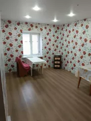 Квартира, площадь 17 кв.м., назначение: жилое, адрес: Россия, Саратовская обл., г. Аткарск, ул. Советская, д. 32, кв. 8, кадастровый номер: 64:39:030213:985. Находится в совместной собственности.