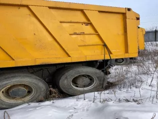 Автомобиль-самосвал Hongyan CQ3406HV39, VIN LZFF31T69MD038832, 2021 года выпуска, гос. рег. знак В954НН142. Отсутствуют ключи.