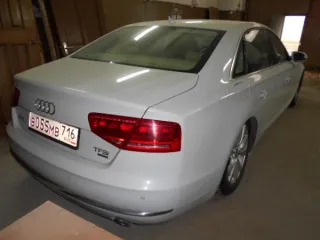 Audi A8 L 2013 года выпуска, VIN WAUZZZ4H4DN033252, госномер В055МВ716. Комплект зимних шин Nokian Tyres Hakkapeliitta 9SUV R18 235/55 104Т - 4 шт. Литые диски R19/8.5JPCD 5X112ET 35 ЦО 70.1 Dotz CP5 dar - 4 шт. Дополнительный комплект летних шин Viatti Bosco 235/55 R18 100H - 4 шт.