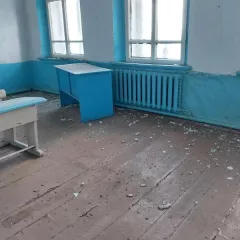 Здание школы с кадастровым номером 45:12:011801:174 площадью 637.1 по адресу Курганская область, р-н Мишкинский, д Малое Окунево, ул Школьная, д 4 одновременно с земельным участком с кадастровым номером 45:12:011801:382. Общая площадь: 637. Материалы наружных стен здания: кирпичные. Количество…