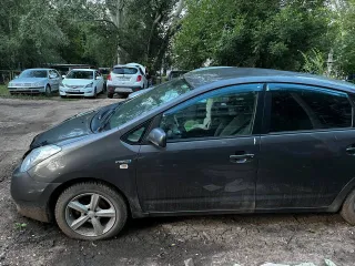Toyota Prius 2008 года выпуска. VIN: JTDKB20U103391272. Осмотр автомобиля возможен по месту его нахождения по предварительной договоренности о дате и времени. Дополнительную информацию можно получить по телефону 8 906-344-6030 в рабочие дни с 10:00 до 17:00.