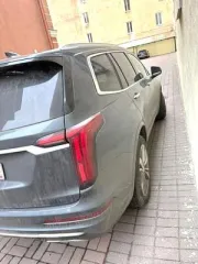 Cadillac XT6, VIN 1GYKP9R48LZ204196, госномер Е 256 ХМ 198. Дефектов не имеет.