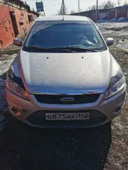 Ford Focus, 2011 года, 99,9 лс, 221 700 км. Легковой автомобиль марки FORD "ФОКУС", 2011 года выпуска, VIN: X9FHXXEEDHBL88295, регистрационный знак: B875ОAK142, цвет серебристый. Требует ремонта кузова и подвески (сломаны передние пружины, погнуты передние стойки).
