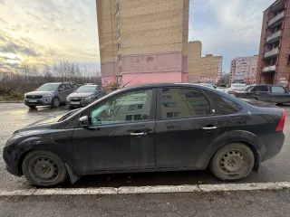 Ford Focus 2008 года, модель (X9F), VIN X9FHXXEEDH8Y0240.