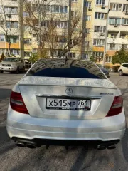 Mercedes-Benz C-Class 2012 года, 155.9 л.с., пробег 304092 км, АКПП, цвет белый. VIN: WDD2040311A769650, ПТС: 39РМ 027612, госномер: Х515МР761. Мощность 114.7 кВт/155.9 л.с., разрешенная максимальная масса 1985 кг, масса без нагрузки 1470 кг.