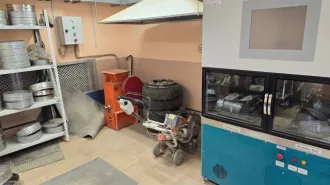 Лабораторное оборудование для асфальта и битума. Печь для выжигания – 1шт. Бензорез STIHL TS-800, 100000368 – 1шт. Тележка для STIHL TS800 (в сборе) – 1шт. Электрошкаф сушильный шкаф SNOL 58/350 (с аттестацией) #00000905 – 1шт. Электрошкаф сушильный шкаф SNOL 58/350 (с аттестацией) #00000906 – 1шт…