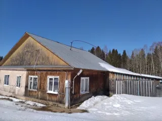 Фельдшерско-акушерский пункт 78,6 м² и участок 305 м², Пермский край. Нежилое помещение (фельдшерско-акушерский пункт), назначение: нежилое, этаж № 1, площадь 78,6 кв.м, кадастровый номер 59:07:0080101:445 и земельный участок, площадь 305 кв.м, кадастровый номер 59:07:0080101:225. Помещение…
