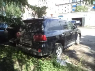 Lexus LX 570, VIN JTJHY00W204006968, 2008 года изготовления, цвет кузова черный, тип двигателя бензиновый. Пробег: 985292. Вид транспорта: легковой. Объем двигателя: 5663. Год выпуска: 2008. Государственный регистрационный знак: Е 086 ОН 716. Мощность двигателя: 367 лс 270 кВт. VIN номер…